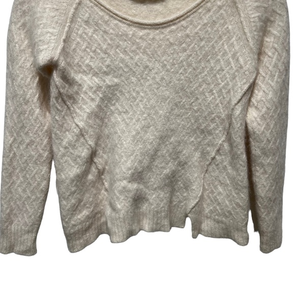 Peruvian Connection Beige Sweater Size Small - Picture 7 of 11